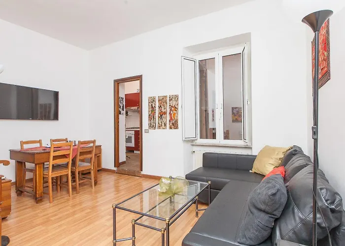 Rental In Rome Santini Apartment